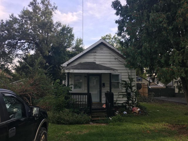 1124 Ridgeway - Photo 2 of 7