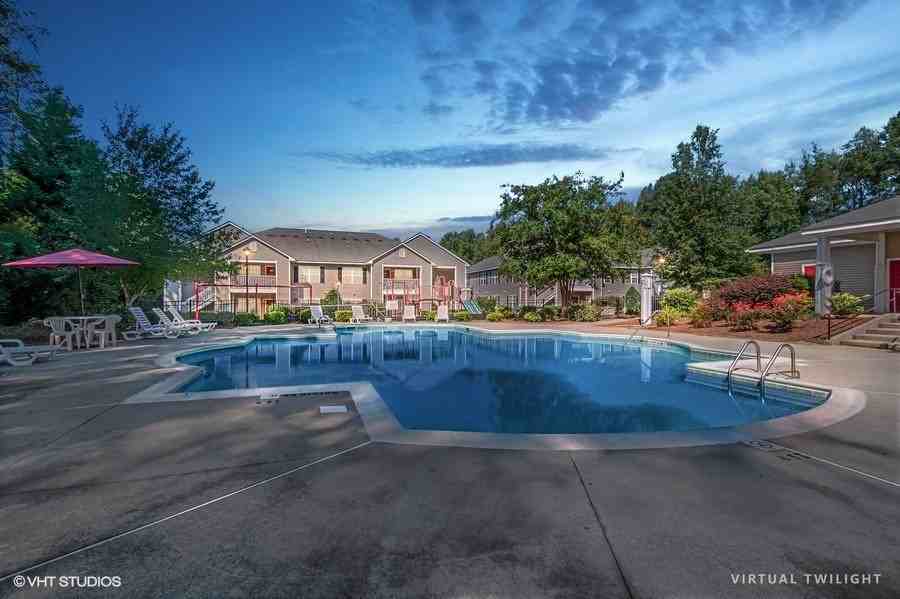 Ivy Hollow 4920 Tanager Park Dr, Charlotte, NC 28269 Apartment for