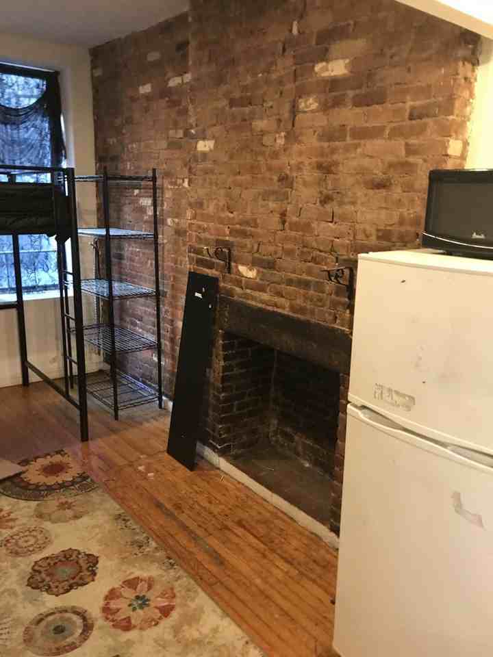 203 Chrystie Street - Photo 2 of 11