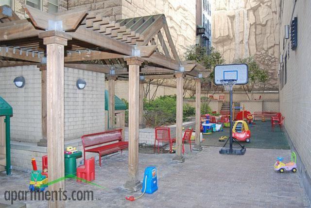 Gramercy Place - Photo 2 of 21