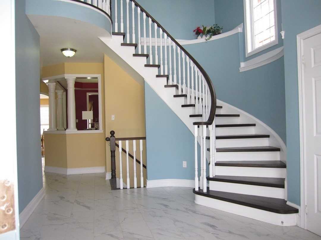 1241 Kestell Boulevard - Photo 3 of 18