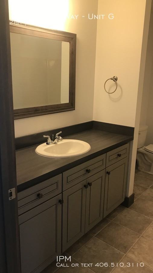 1170 Rosa Way #G - Photo 2 of 12
