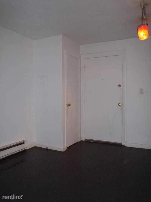 10 Roberts St #32 - Photo 3 of 6