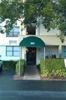 2501 Riverside Dr 309 - Photo 2 of 13