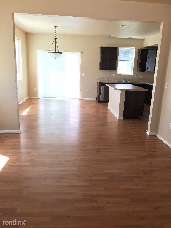 1975 Winamac - Photo 3 of 10