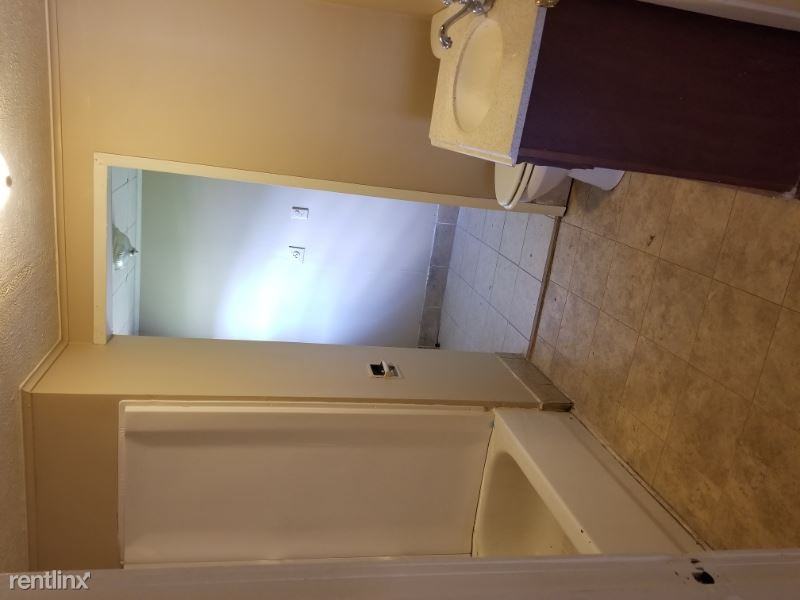 3802 N Atlantic - Photo 2 of 6