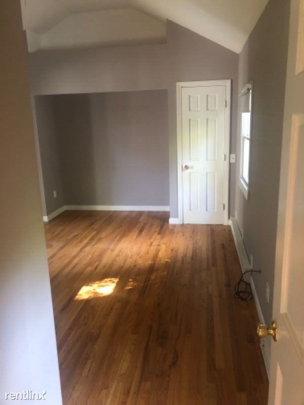 8 Willow Ln - Photo 3 of 10