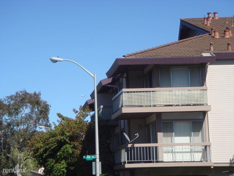 707 Fathom Dr 210 - Photo 2 of 19