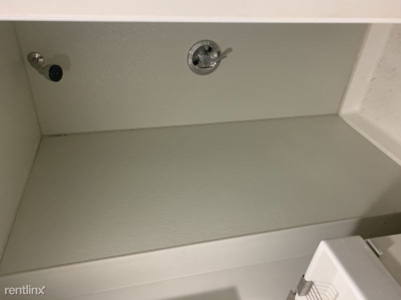 369 Rutgers Ave - Photo 2 of 6