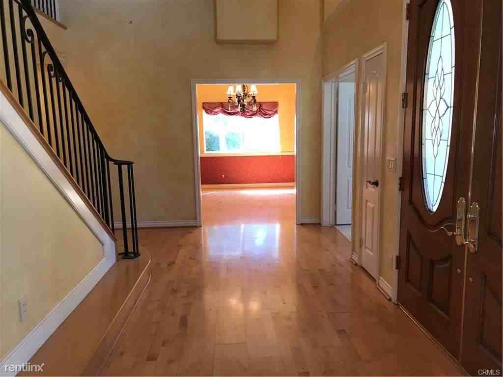 412 San Marino Oaks - Photo 2 of 12