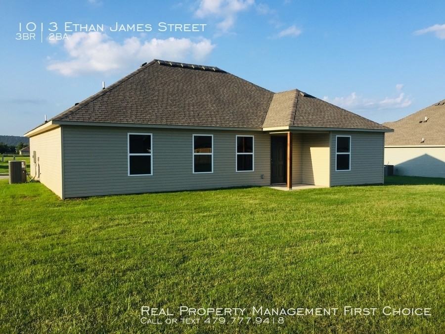 1013 Ethan James Street - Photo 2 of 15
