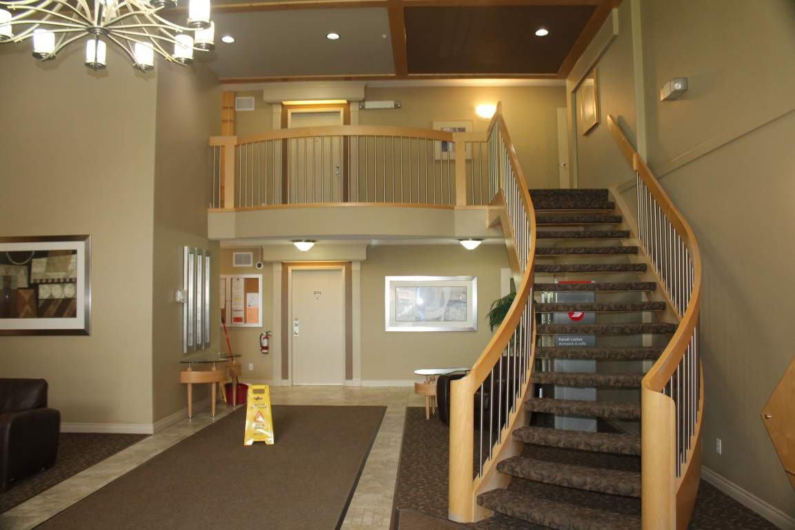 10311 - 111 Street NW - Photo 3 of 4