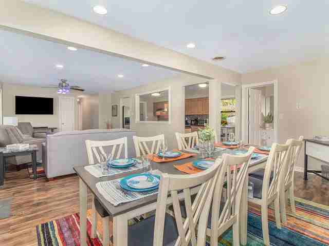 3513 Leominster Ave - Photo 2 of 25