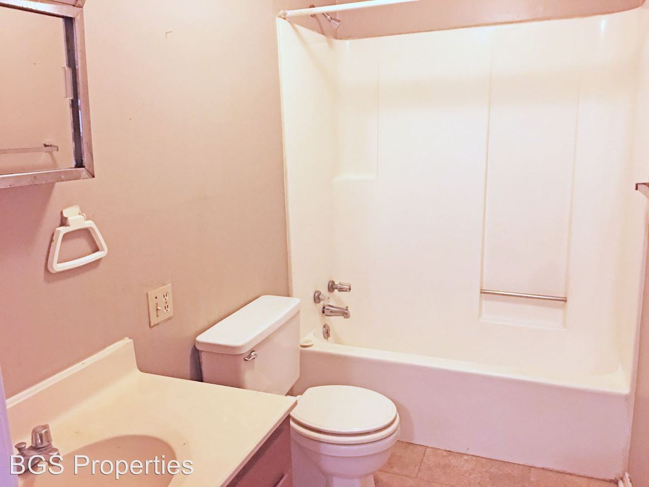 110-130 McCullough Ave - Photo 3 of 4