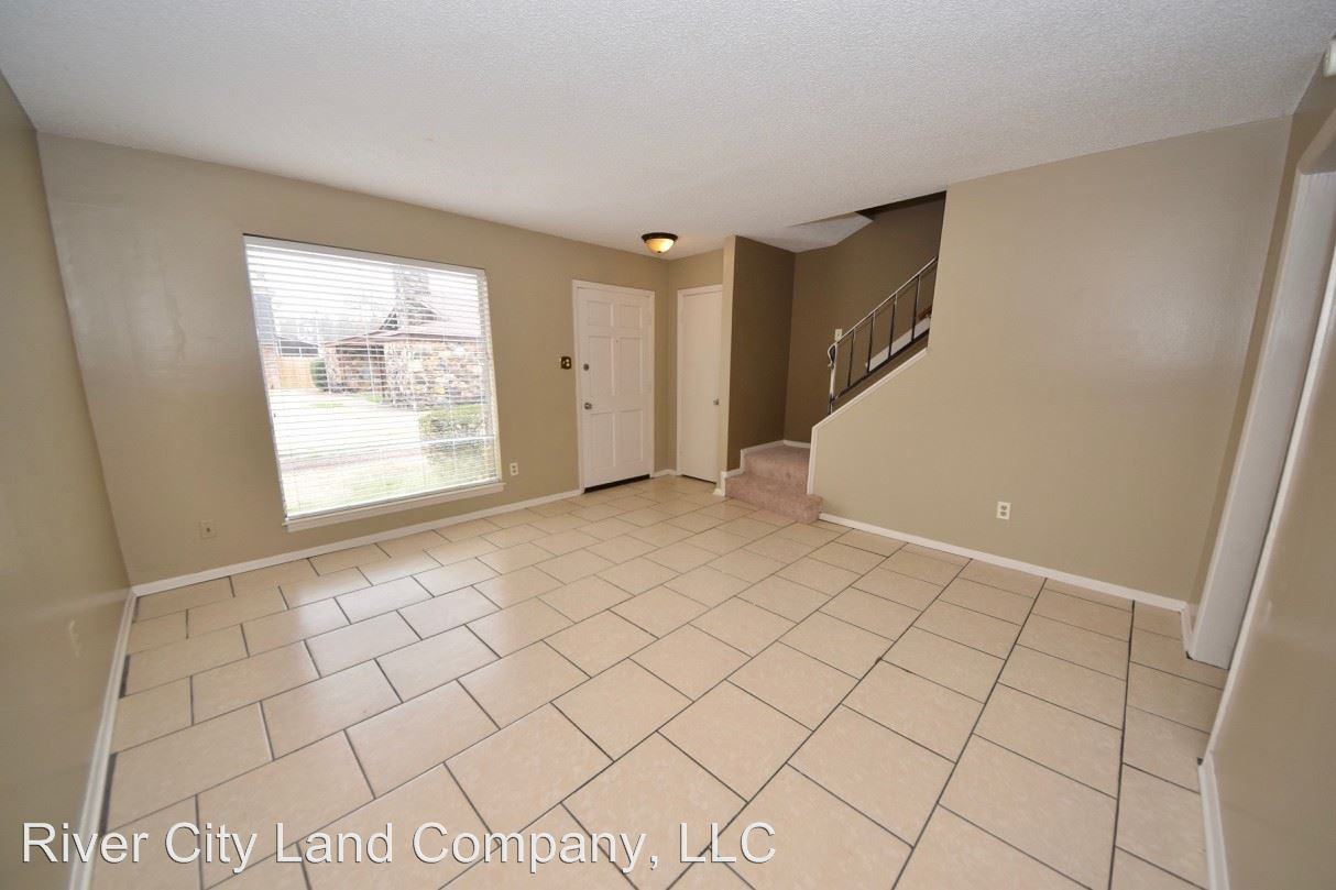 5548 Massey Station - Photo 3 of 19