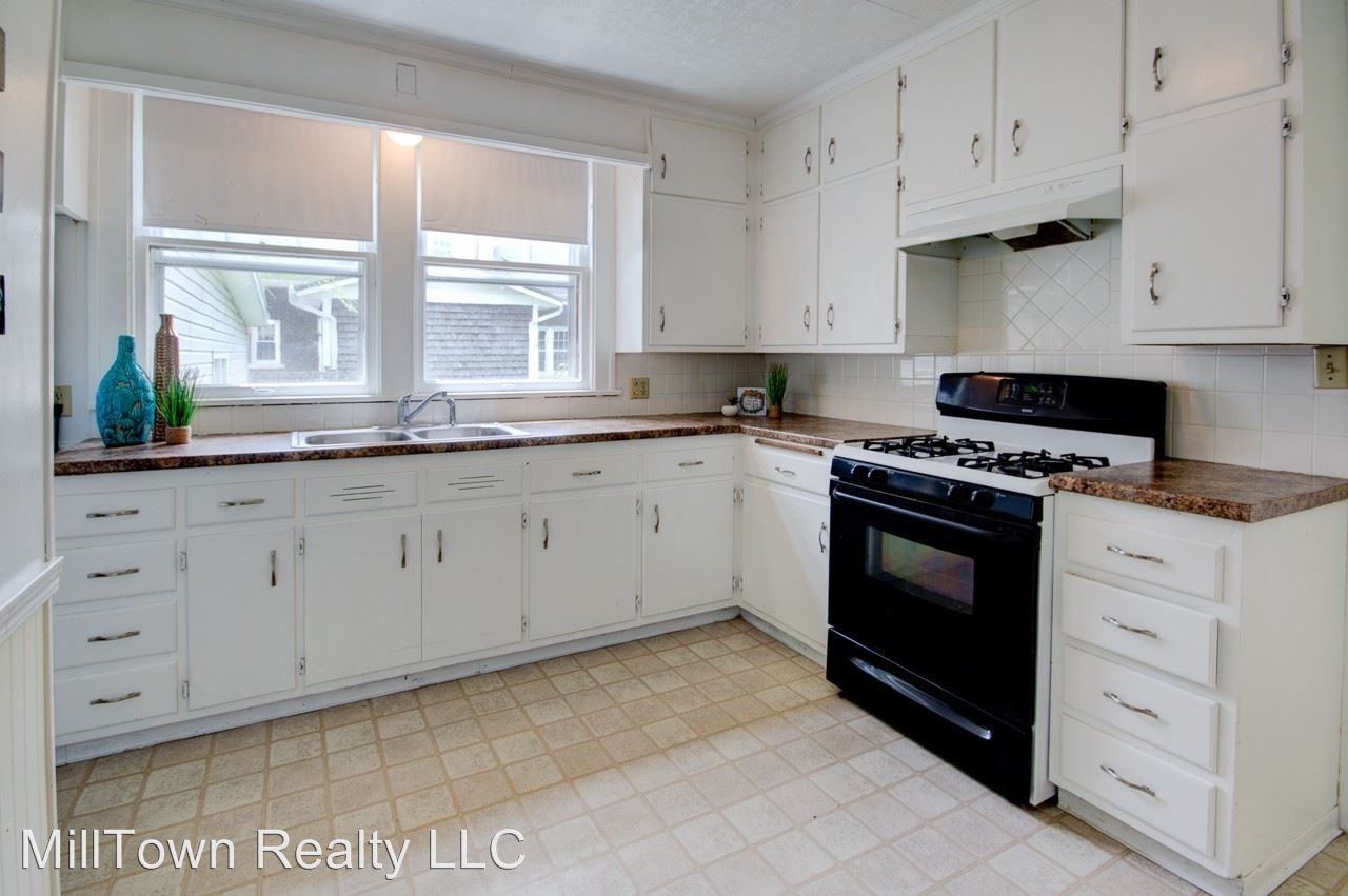 2122 13th St - Photo 3 of 21