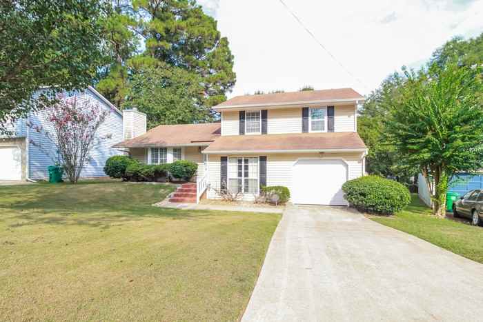 2172 Sara Ashley Way - Photo 2 of 15