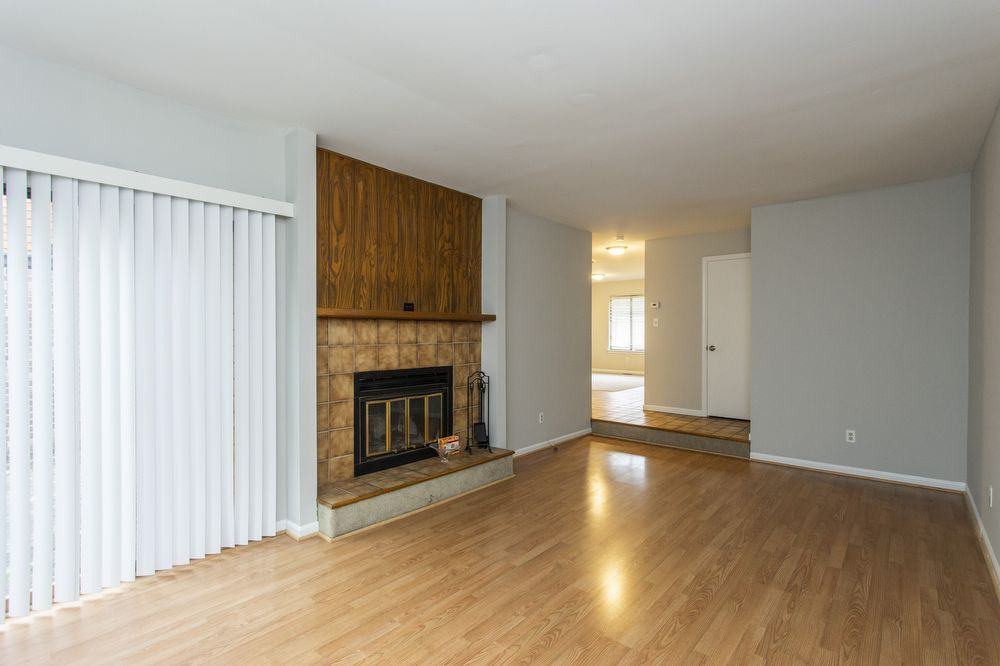 326 Winding Way - Photo 2 of 32