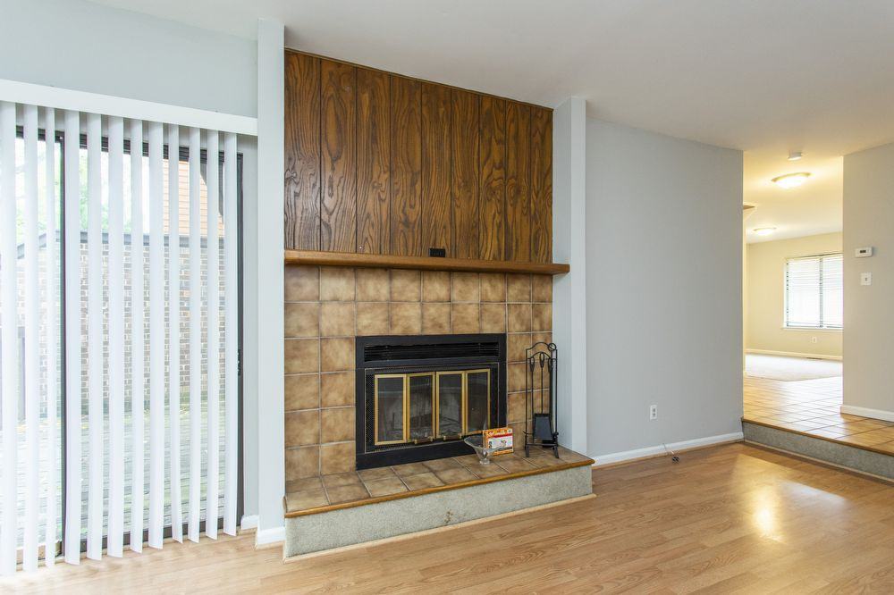 326 Winding Way - Photo 3 of 32