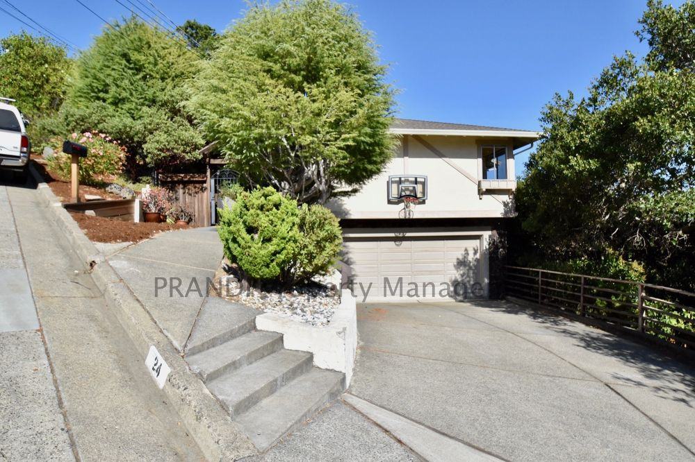 24 Aquinas Drive - Photo 2 of 24
