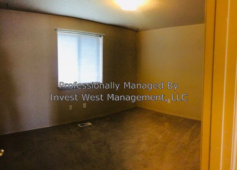 15307 Ne 13th Circle - Photo 3 of 19