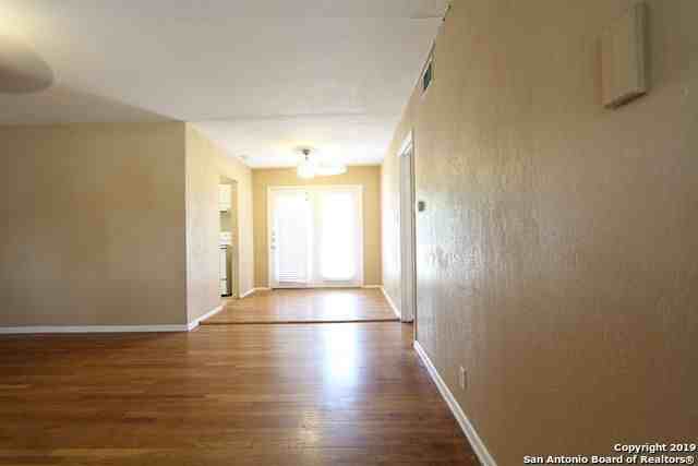 519 Marquis Ln - Photo 3 of 25