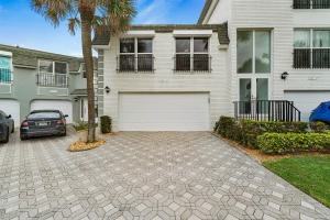 1194 Hillsboro Mile #22