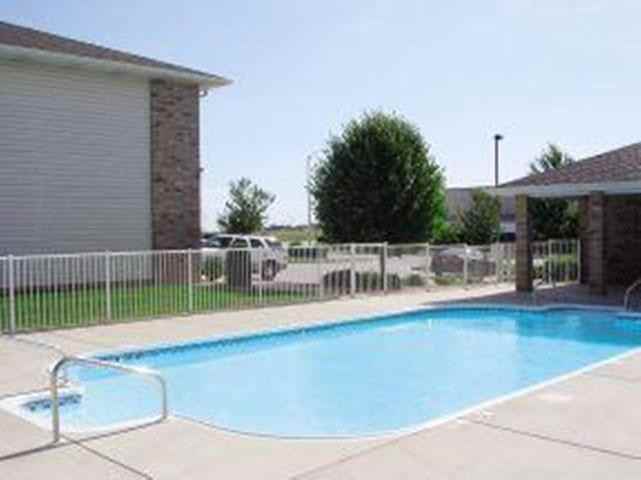 Seville Square Apartment Homes - Photo 3 of 6