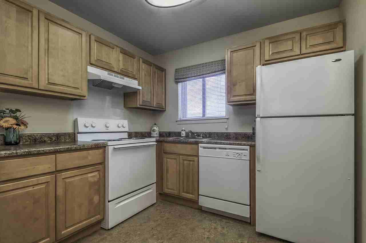 River's Bend Apartments - Photo 4 of 9