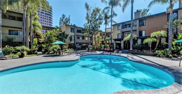 featured image of 6333 Canoga Ave