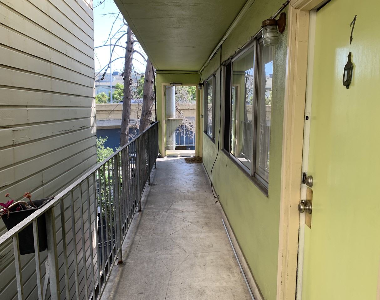 33 Elgin Park #8 - Photo 3 of 27