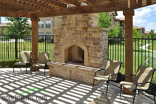 Stone Lake Apartments - Photo 2 of 25