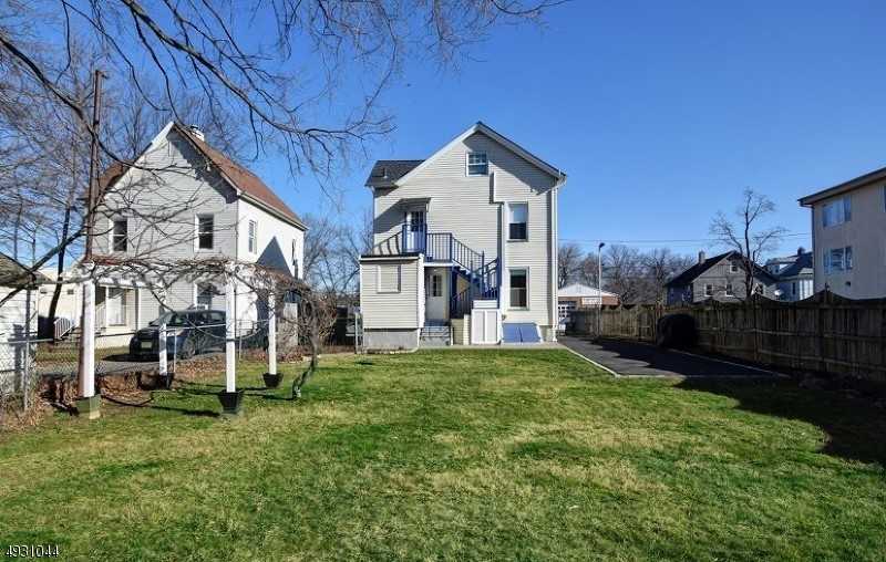 412 S Elmer Street Unit B - Photo 2 of 11