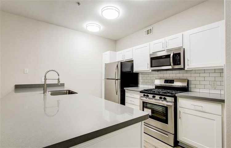 Monticello at Southport - Photo 2 of 27