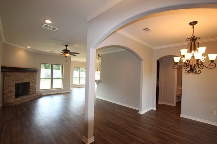 11211 Water Oak Drive - Photo 3 of 41