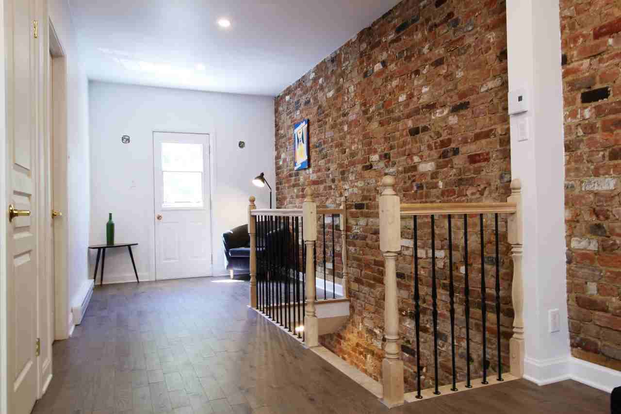 3645 Avenue de l'Hôtel-de-Ville - Photo 5 of 11