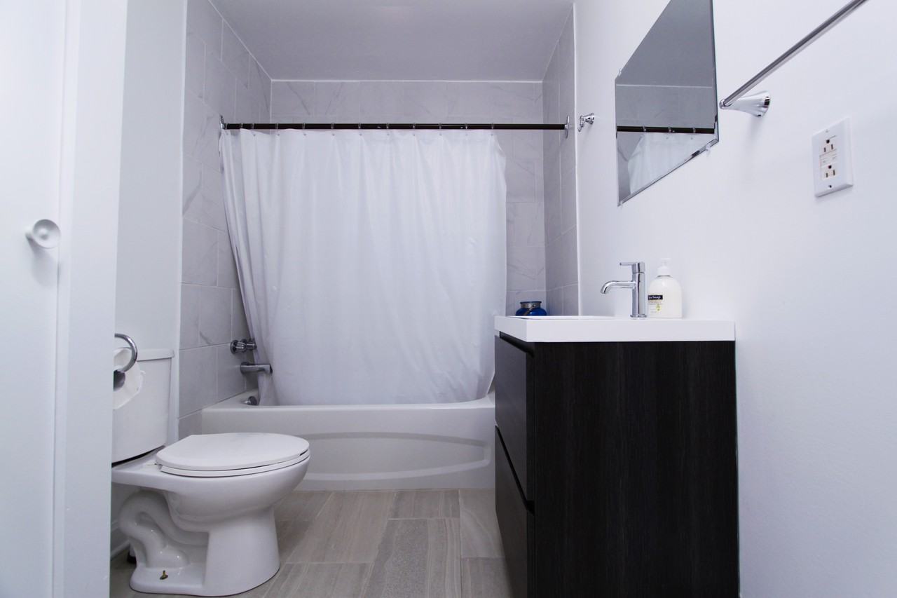 3645 Avenue de l'Hôtel-de-Ville - Photo 7 of 11