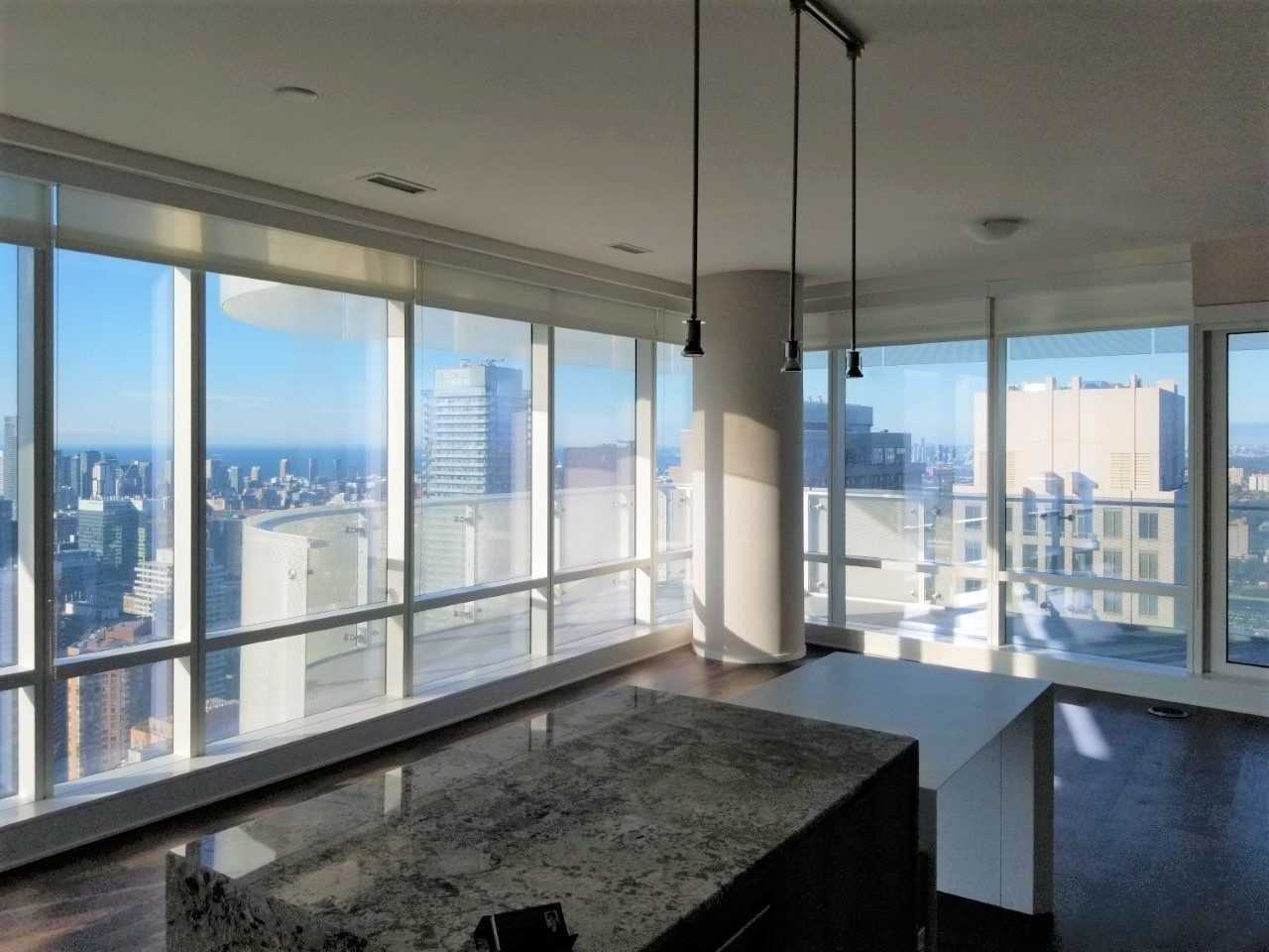 1 Bloor Street East #4706