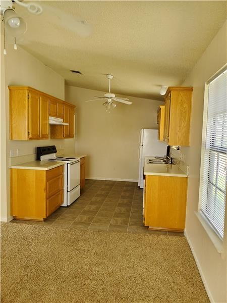 2305 S 2nd St - Photo 4 of 14