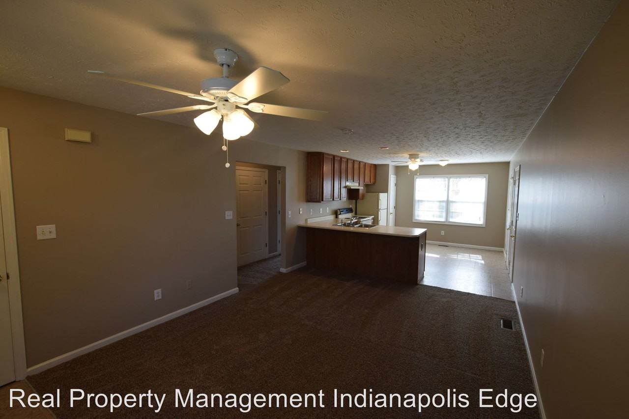 205 W. Knox St - Photo 3 of 9