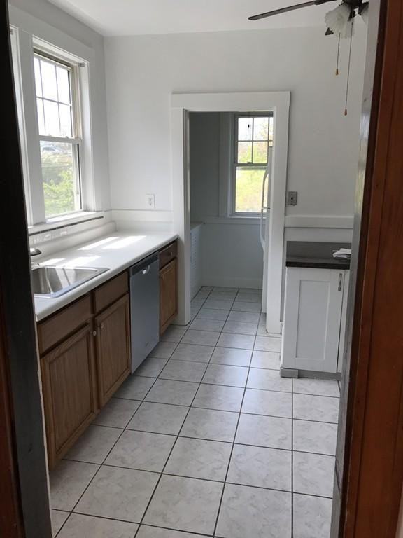 113 Lynnway - Photo 3 of 9