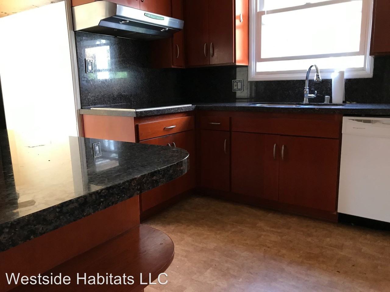 11063 Ohio Avenue - Photo 3 of 15