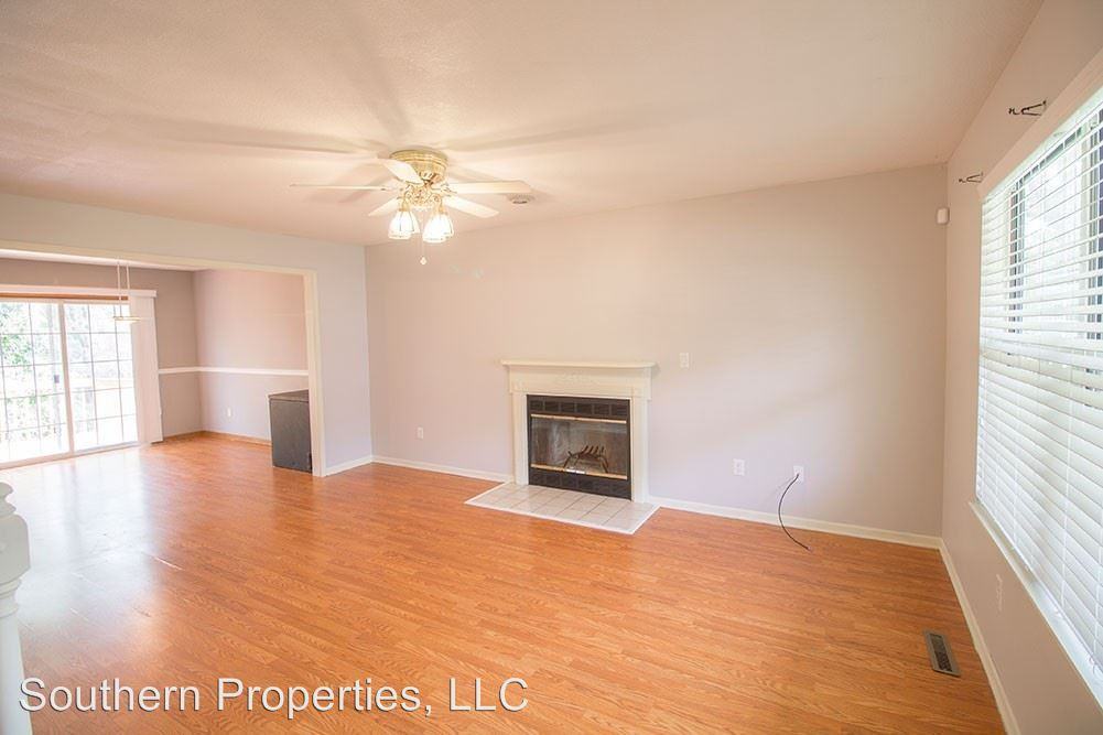 2304 Bridgewater Dr. - Photo 3 of 50