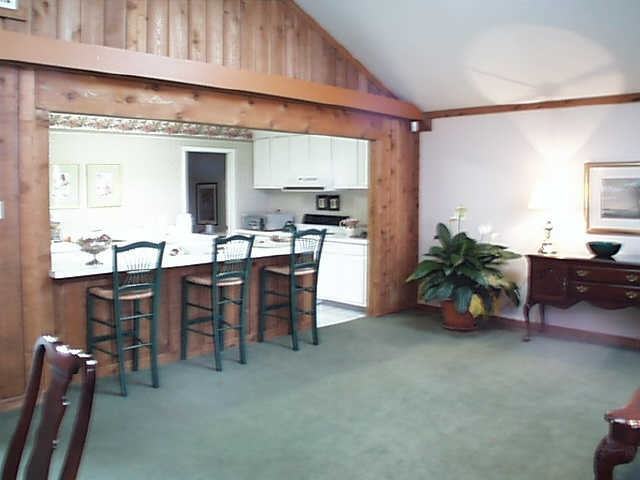 Thunder Hollow - Photo 2 of 10