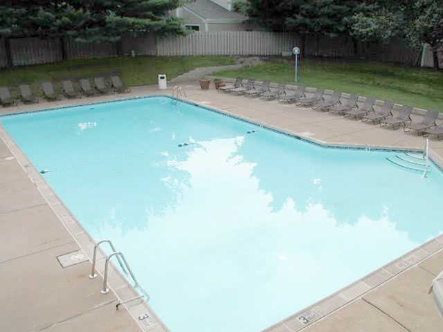 Thunder Hollow - Photo 3 of 10