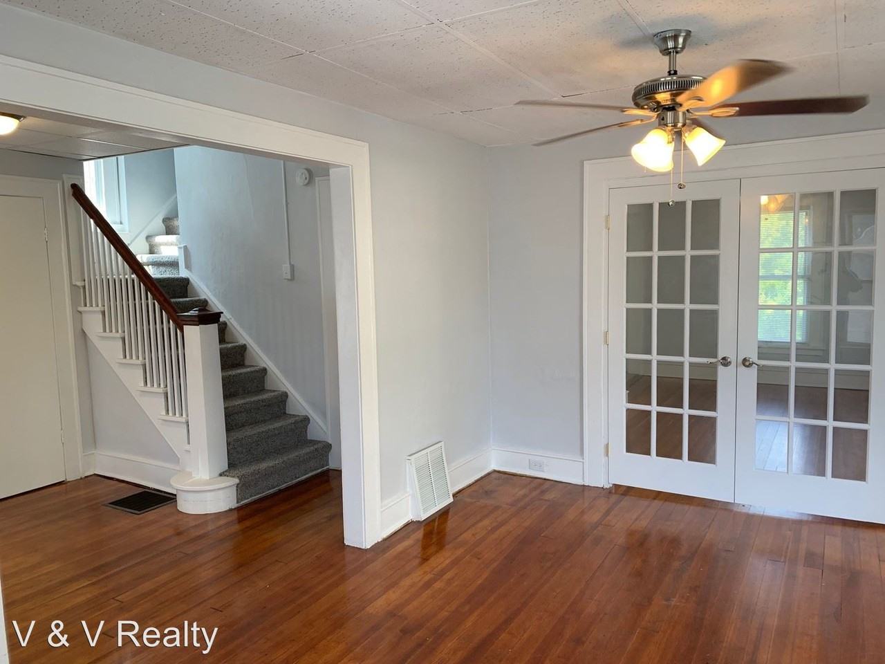 106 Hiram Ave - Photo 2 of 14