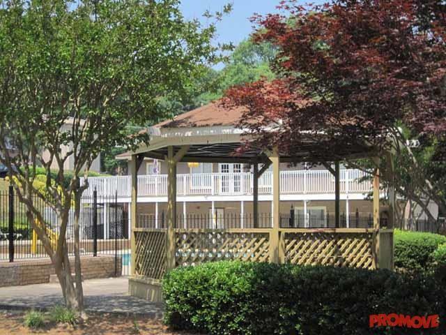 Terraces at Brookhaven - Photo 2 of 10