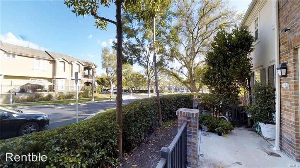 44 Albany St. - Photo 3 of 17