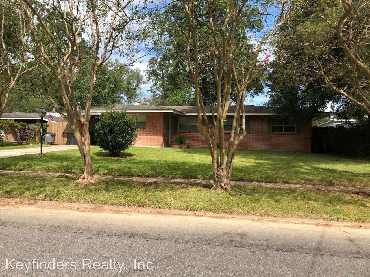 8017 Sholar Dr. - Photo 3 of 15
