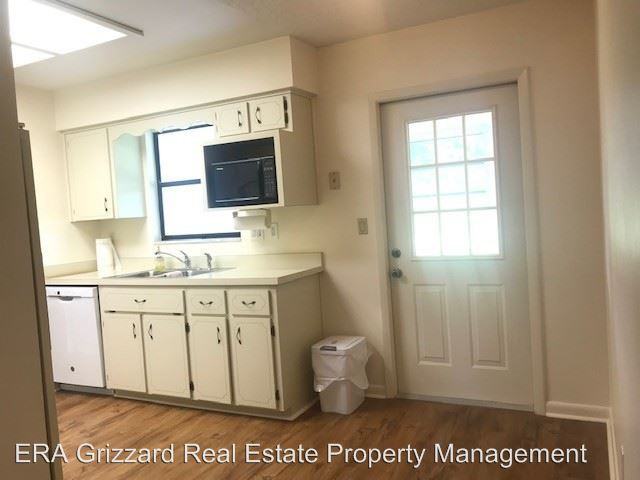 710 Brigadoon Cir - Photo 3 of 12